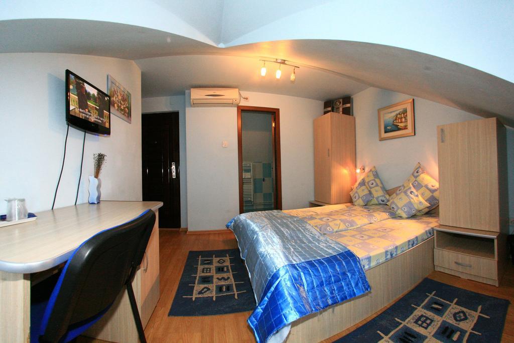 Radena Hotel Arad Room photo