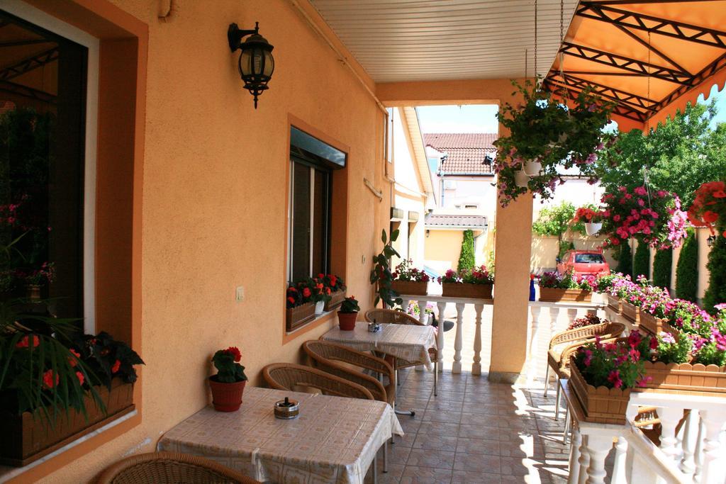 Radena Hotel Arad Exterior photo